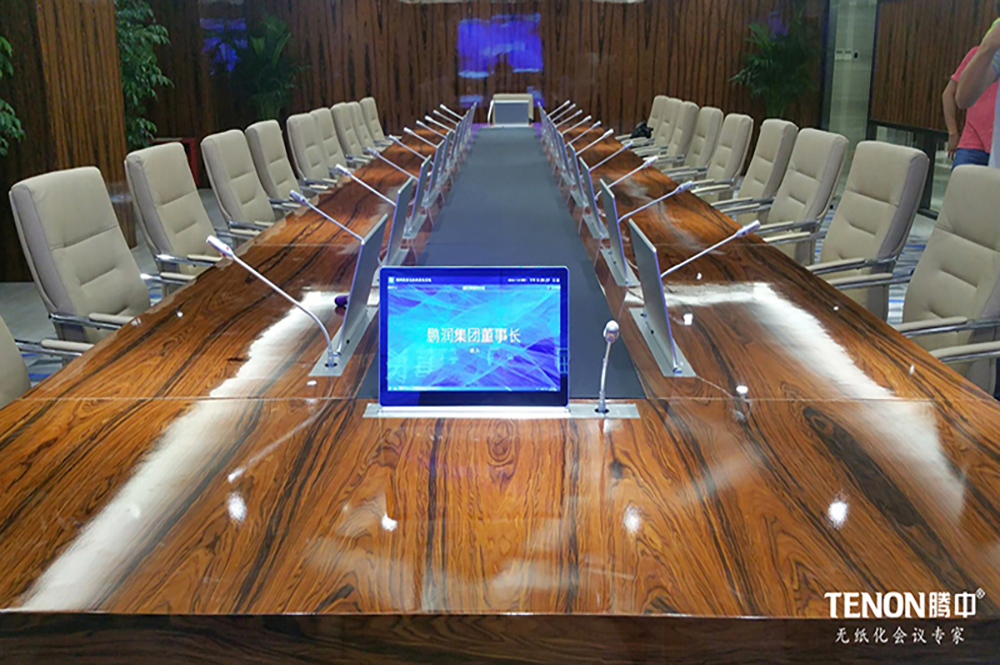 深圳潤鵬集團(tuán)