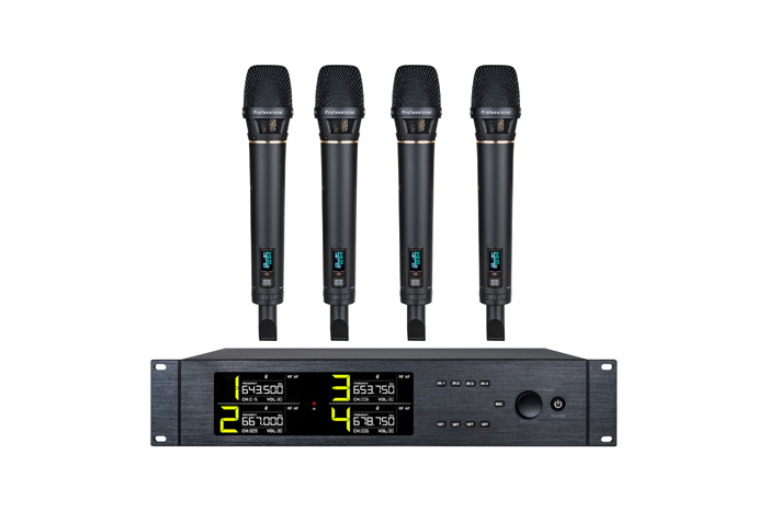 7 真分集手持無線話筒(一拖四)